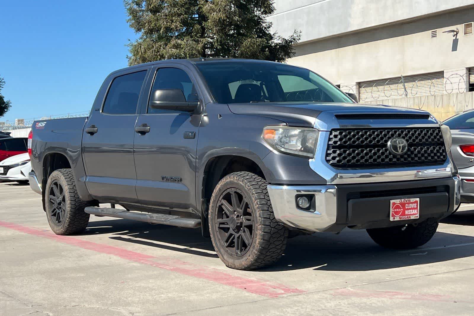 Thumbnail: 2019 Toyota Tundra - 10