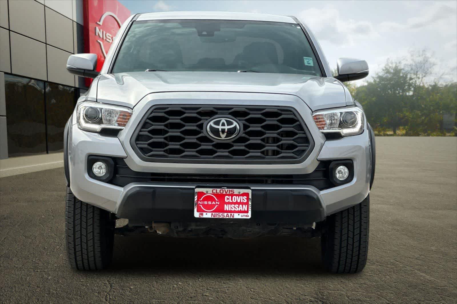Thumbnail: 2020 Toyota Tacoma - 11