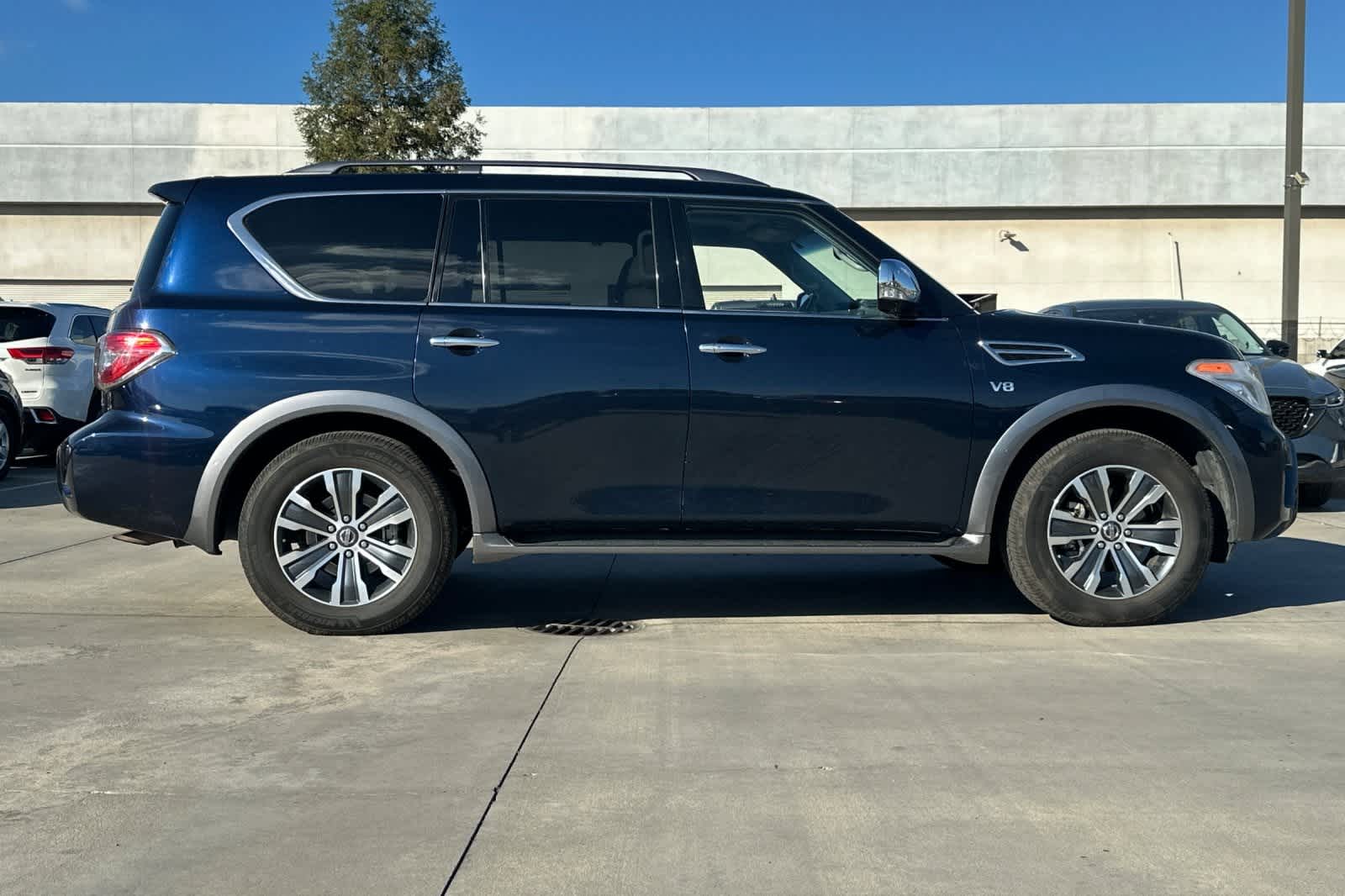Thumbnail: 2017 Nissan Armada - 9