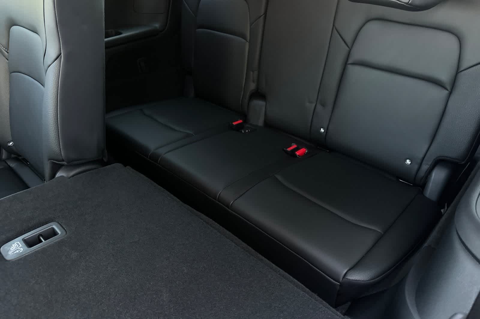 Thumbnail: 2025 Nissan Pathfinder - 18