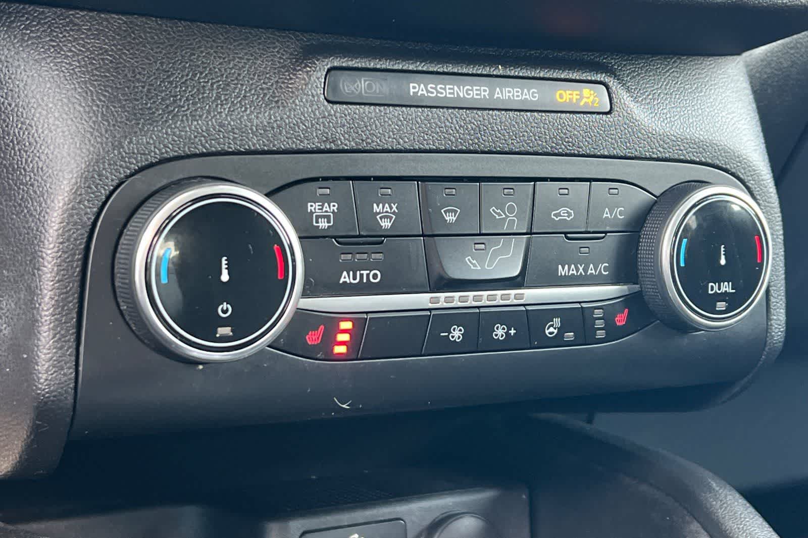 Thumbnail: 2024 Ford Escape - 24