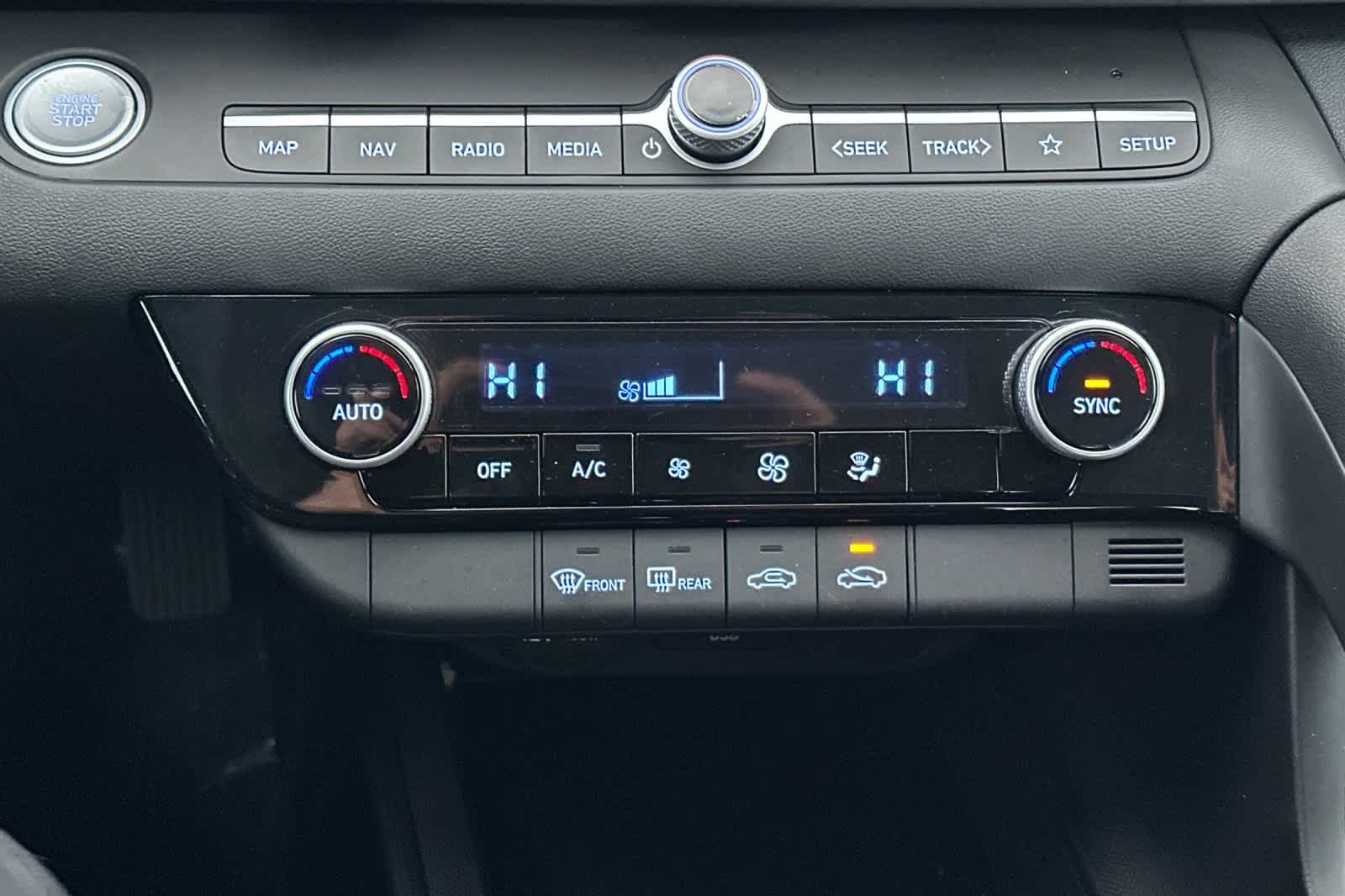 Thumbnail: 2024 Hyundai Elantra - 21