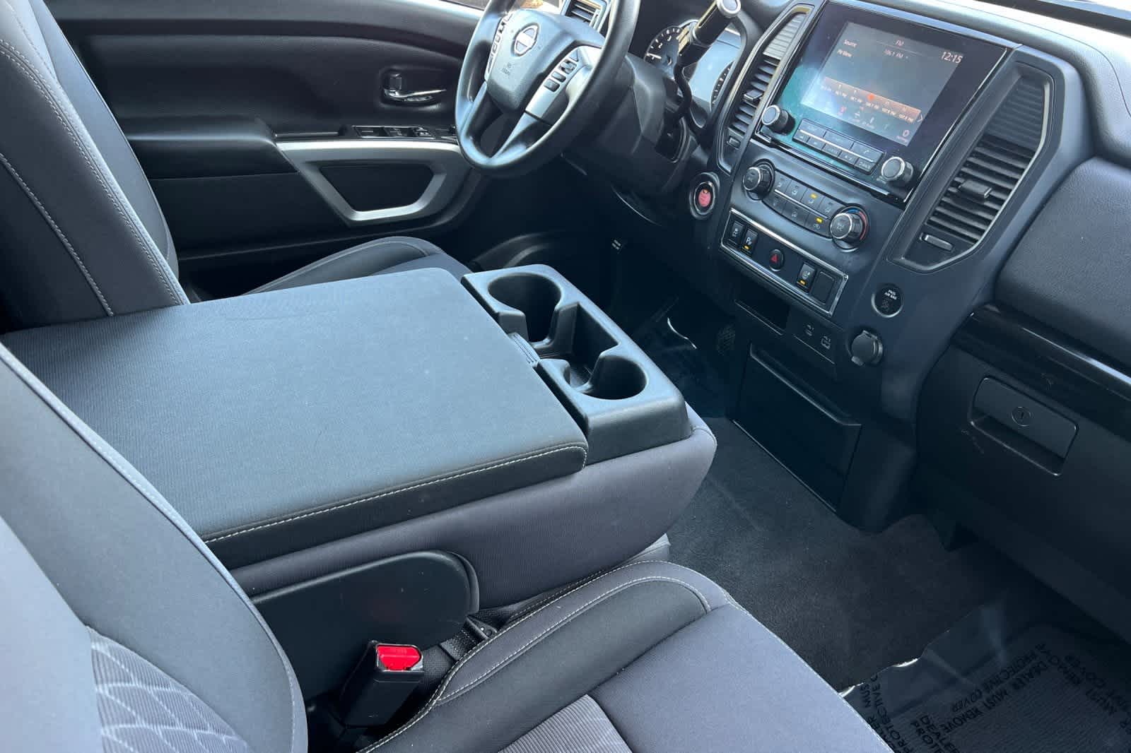 Thumbnail: 2022 Nissan Titan - 17