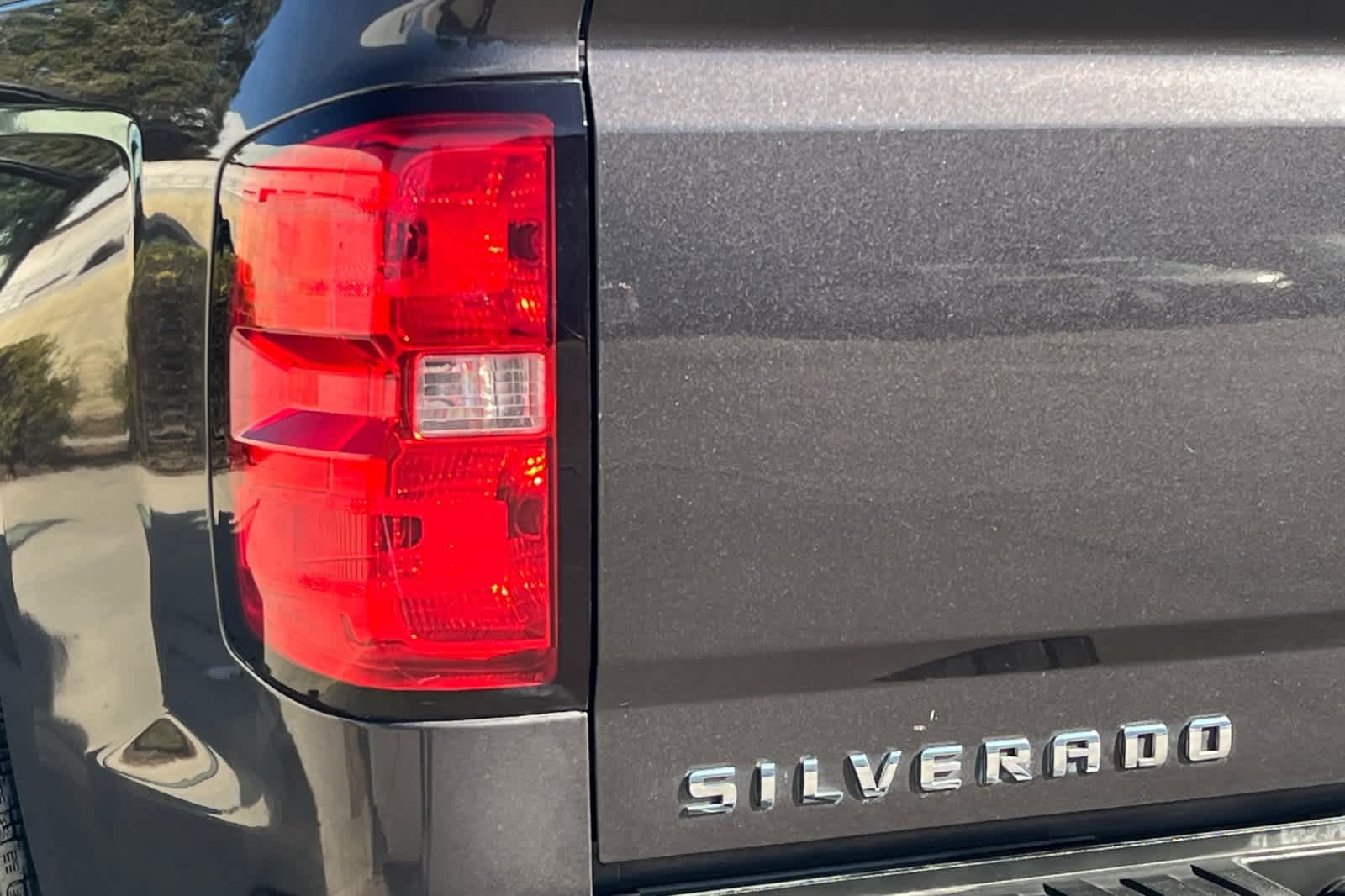 Thumbnail: 2015 Chevrolet Silverado 1500 - 16