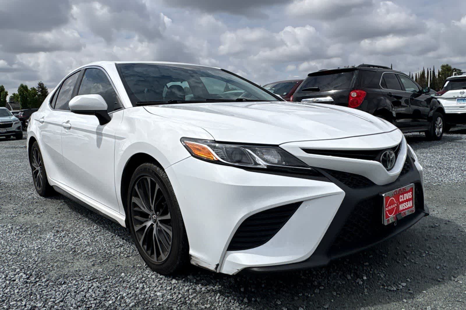Thumbnail: 2018 Toyota Camry - 10