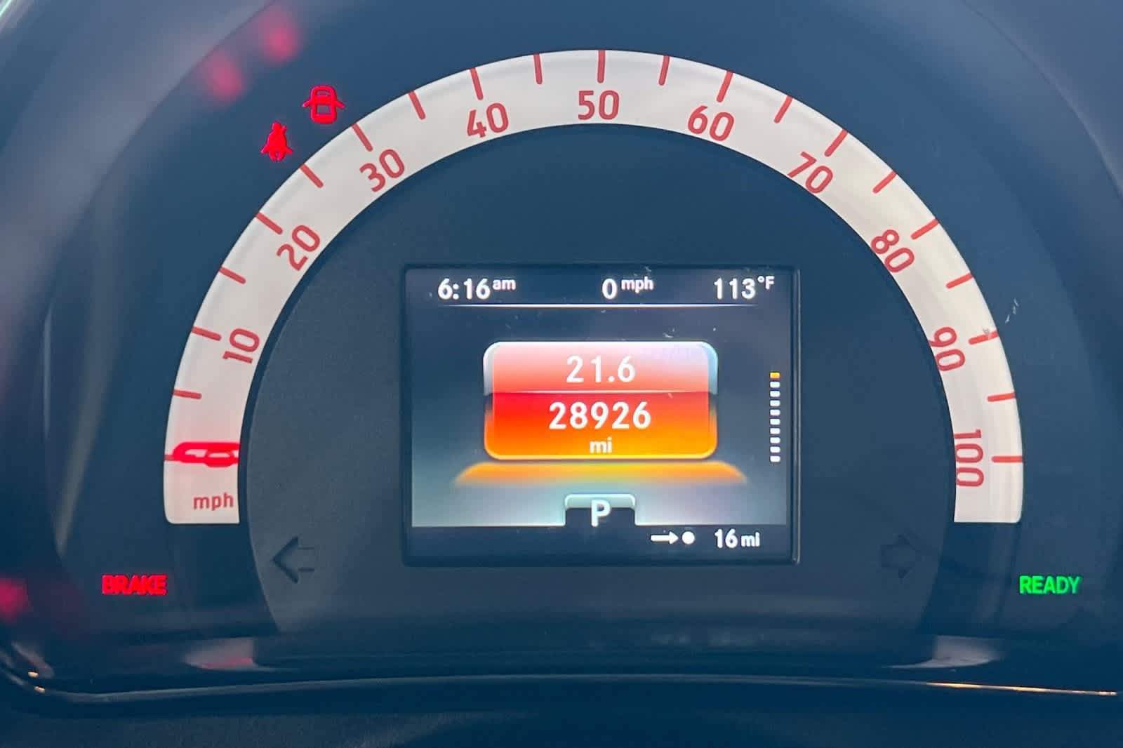 Thumbnail: 2018 smart fortwo - 26