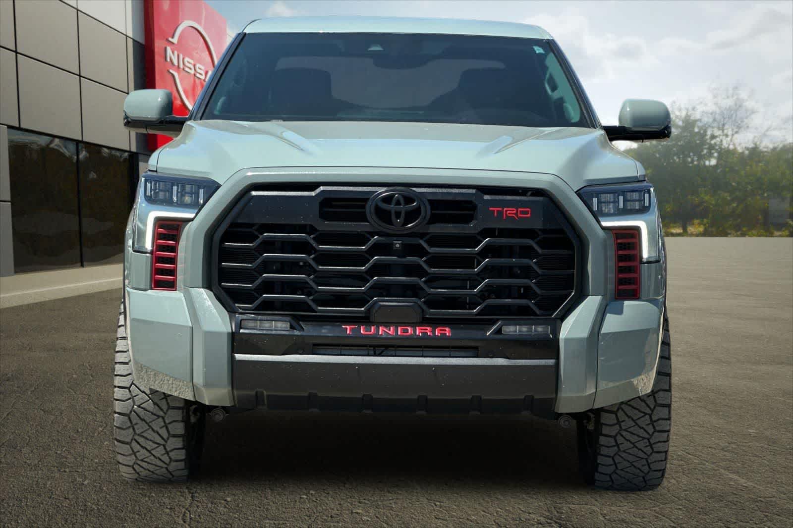 Thumbnail: 2022 Toyota Tundra - 10