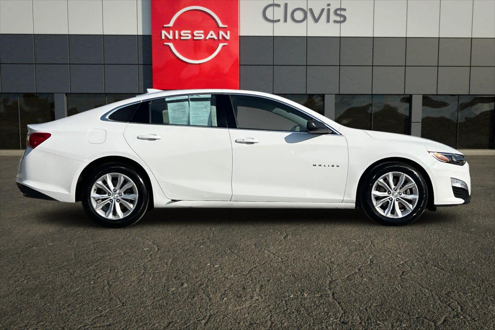 Thumbnail: 2024 Chevrolet Malibu - 9