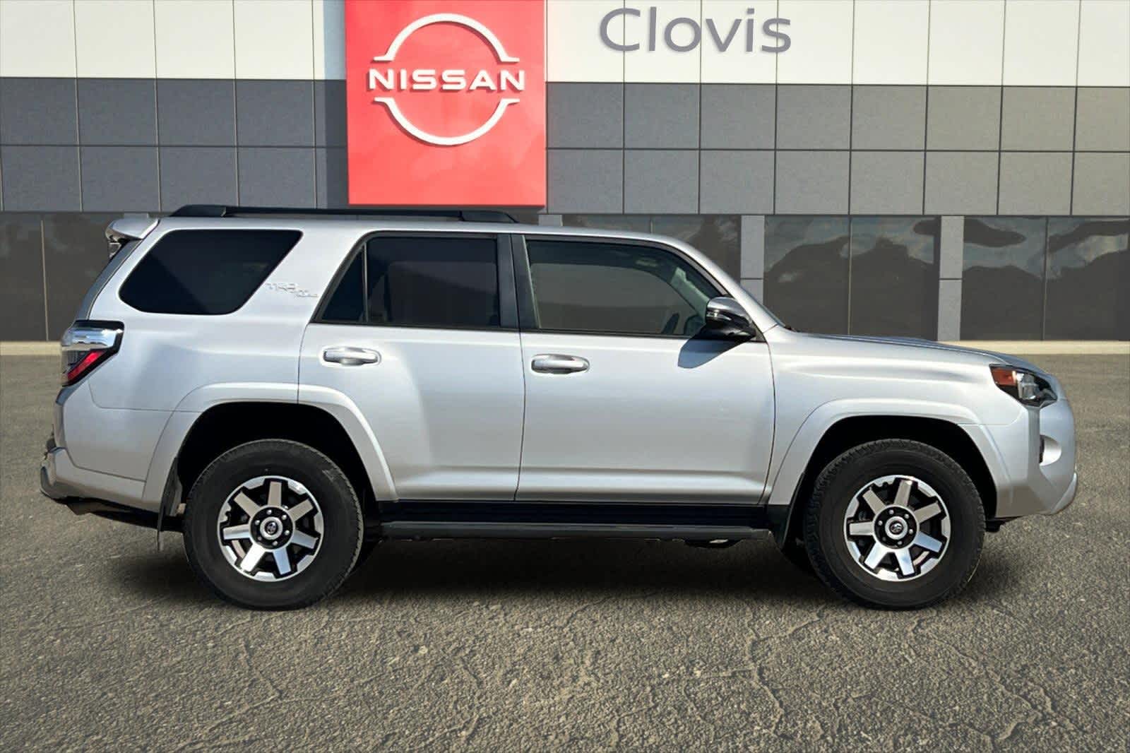 Thumbnail: 2023 Toyota 4Runner - 9