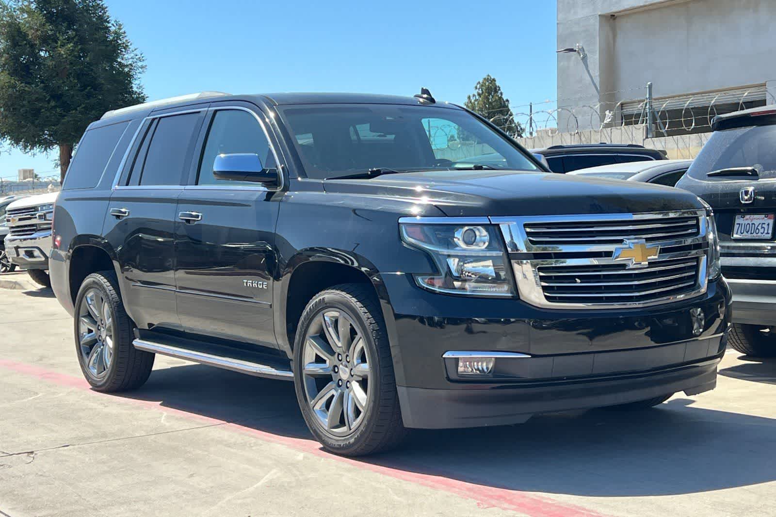 Thumbnail: 2019 Chevrolet Tahoe - 10