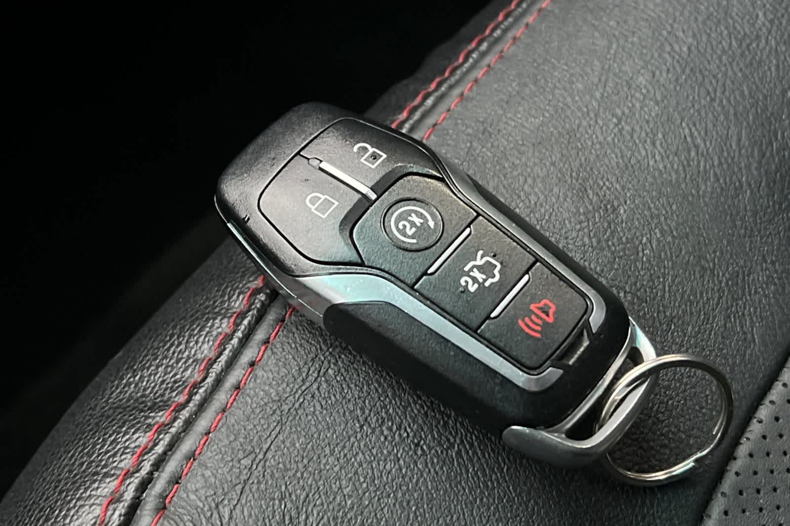 Thumbnail: 2016 Ford Explorer - 23