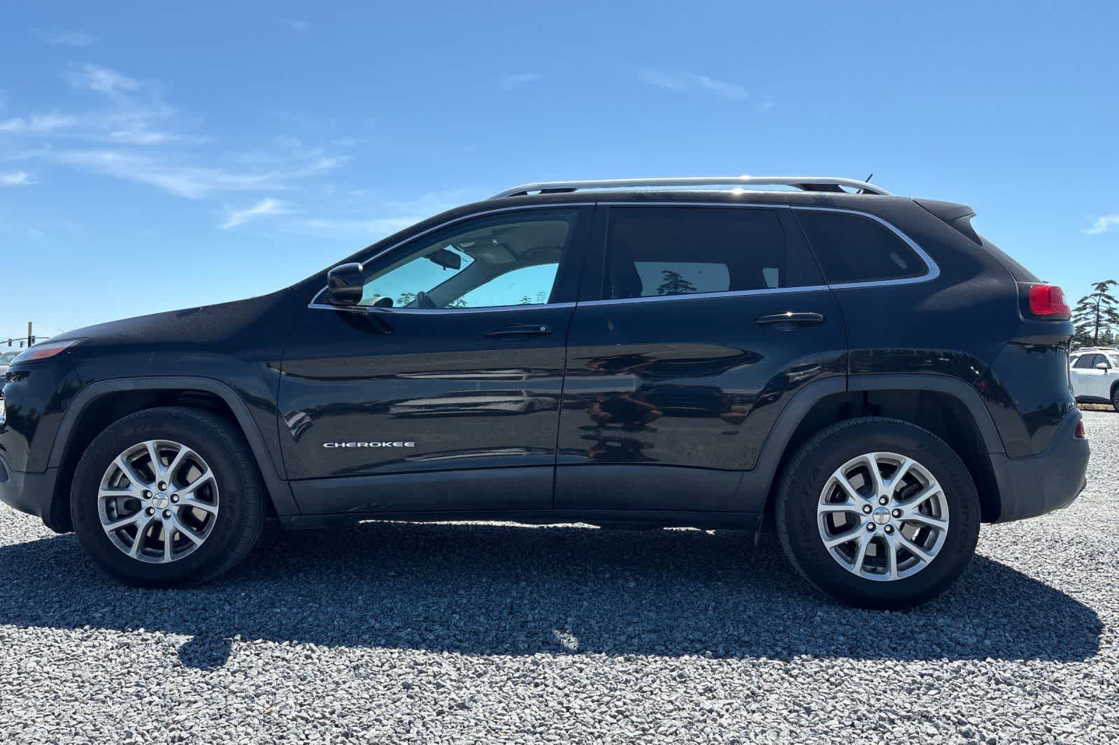 Thumbnail: 2015 Jeep Cherokee - 6