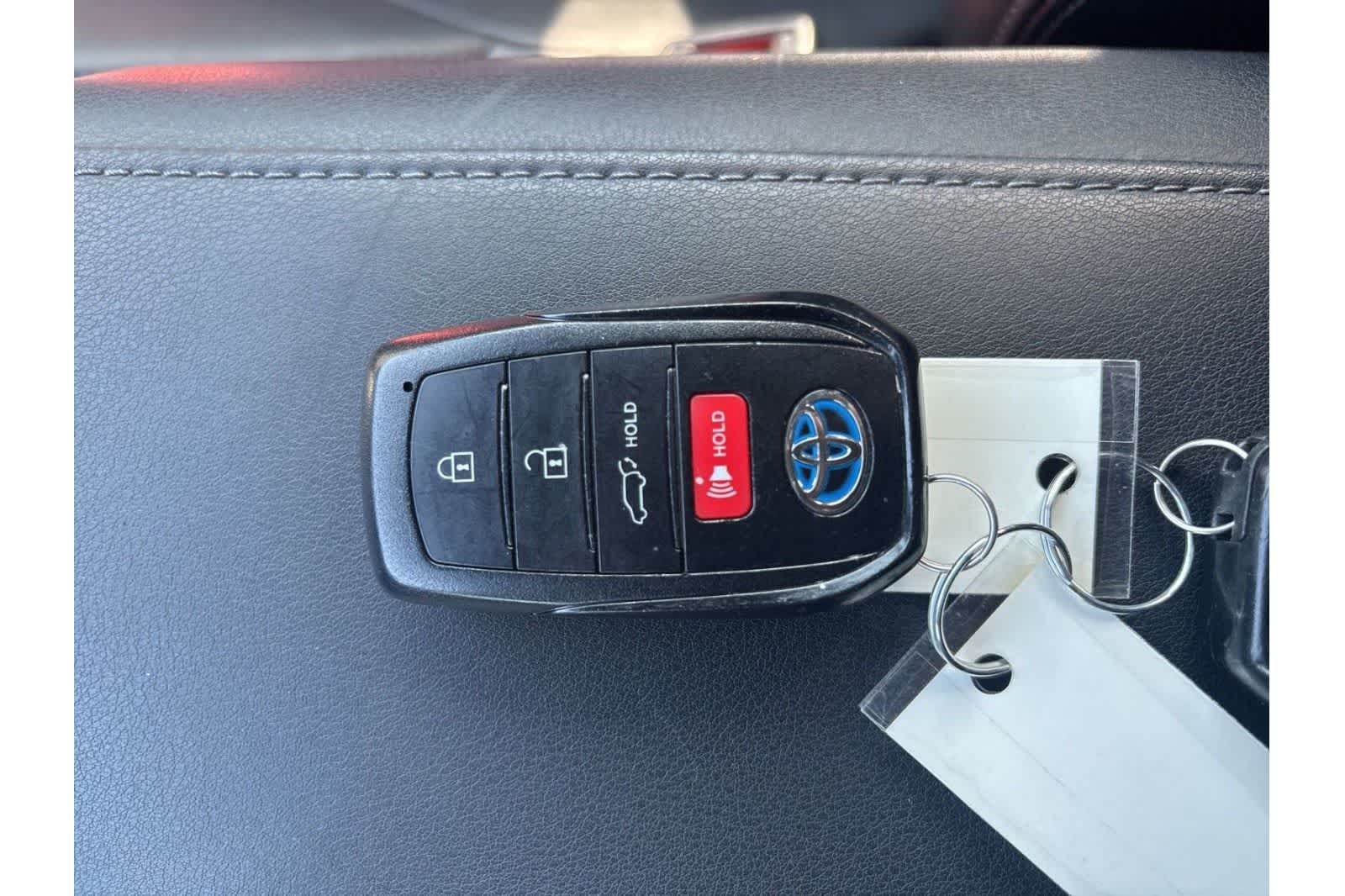 Thumbnail: 2021 Toyota Venza - 20