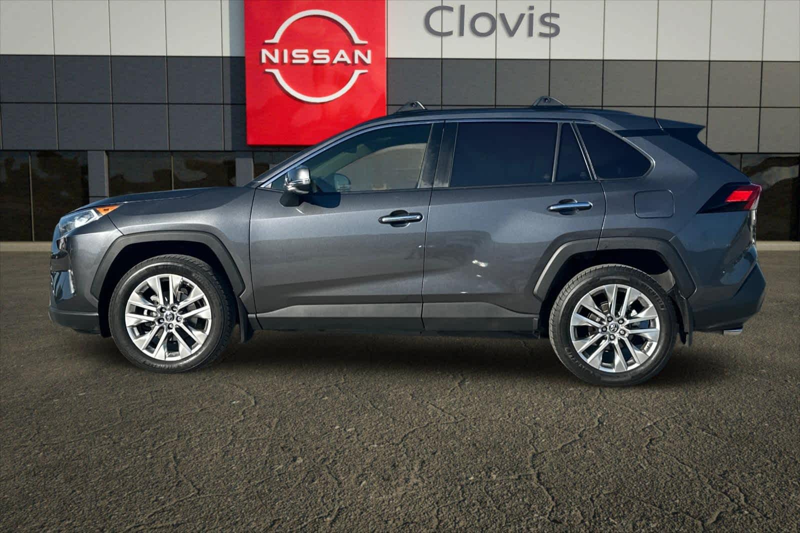 Thumbnail: 2019 Toyota RAV4 - 6