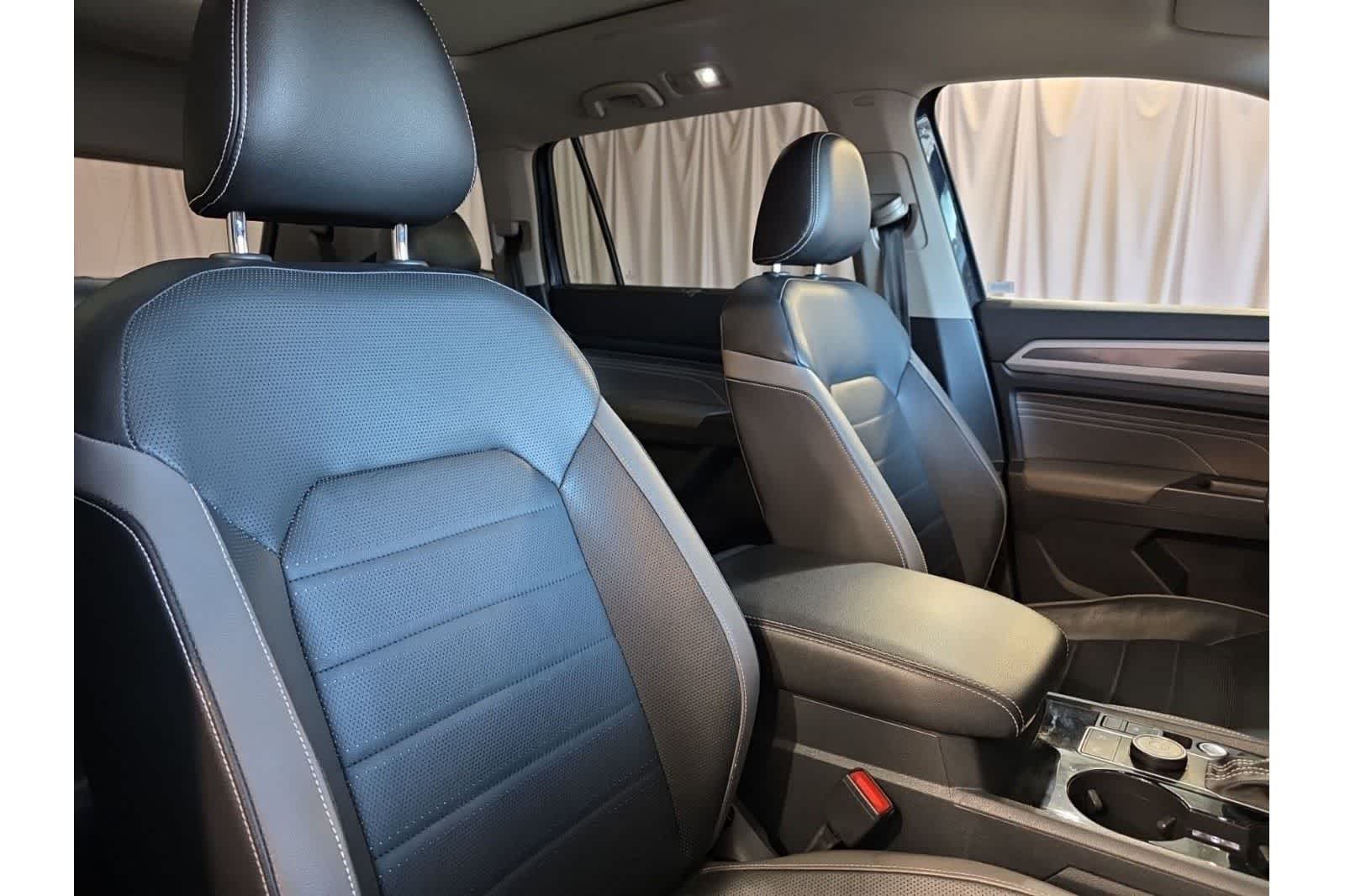 Thumbnail: 2022 Volkswagen Atlas - 13