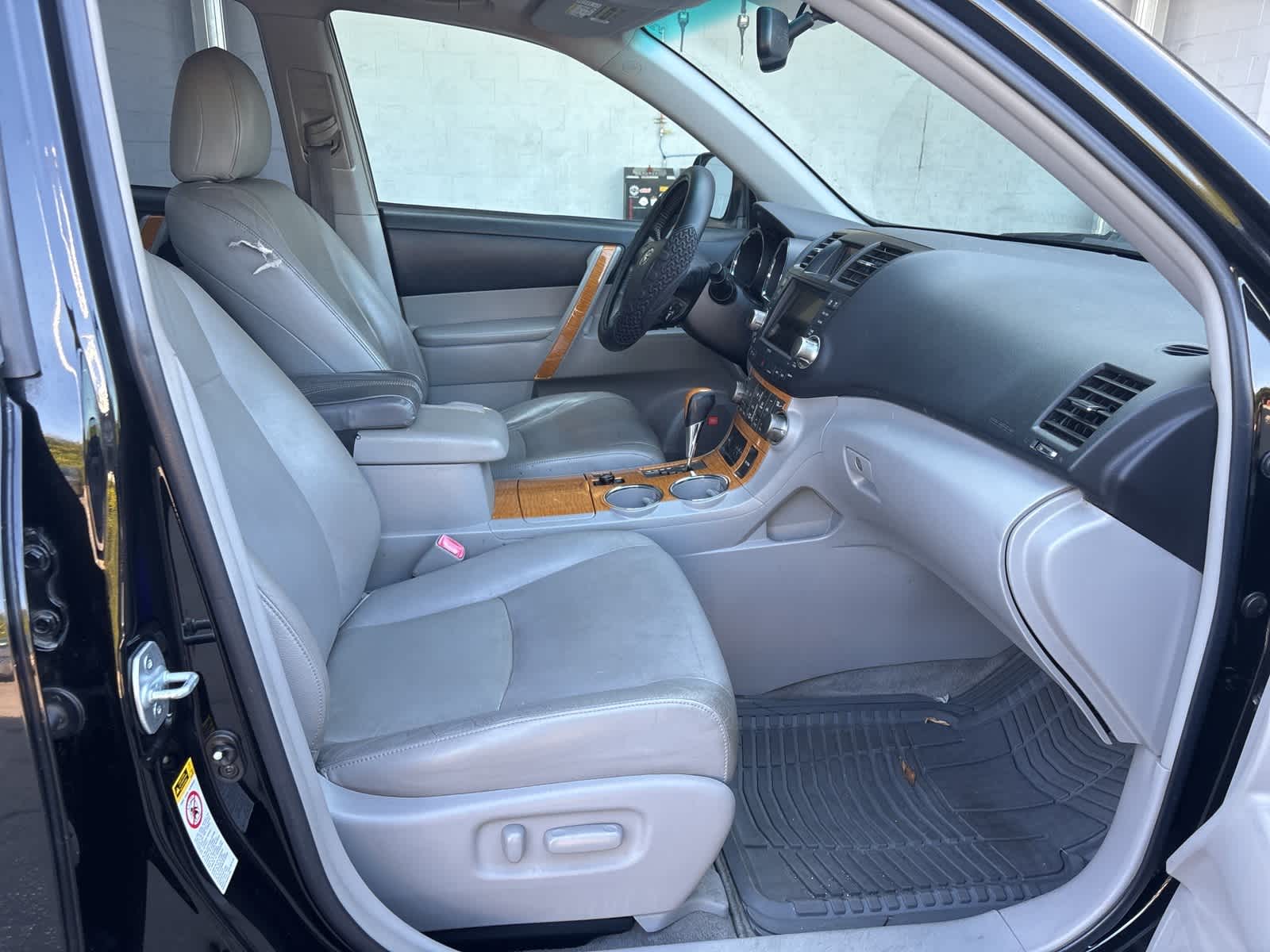 Thumbnail: 2010 Toyota Highlander - 13