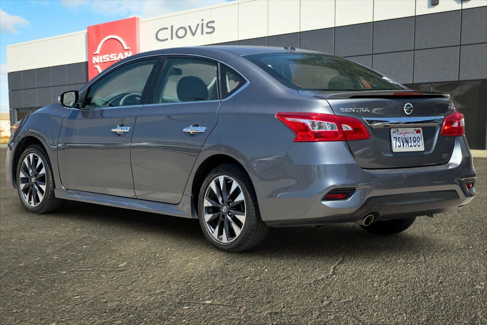 Thumbnail: 2016 Nissan Sentra - 7