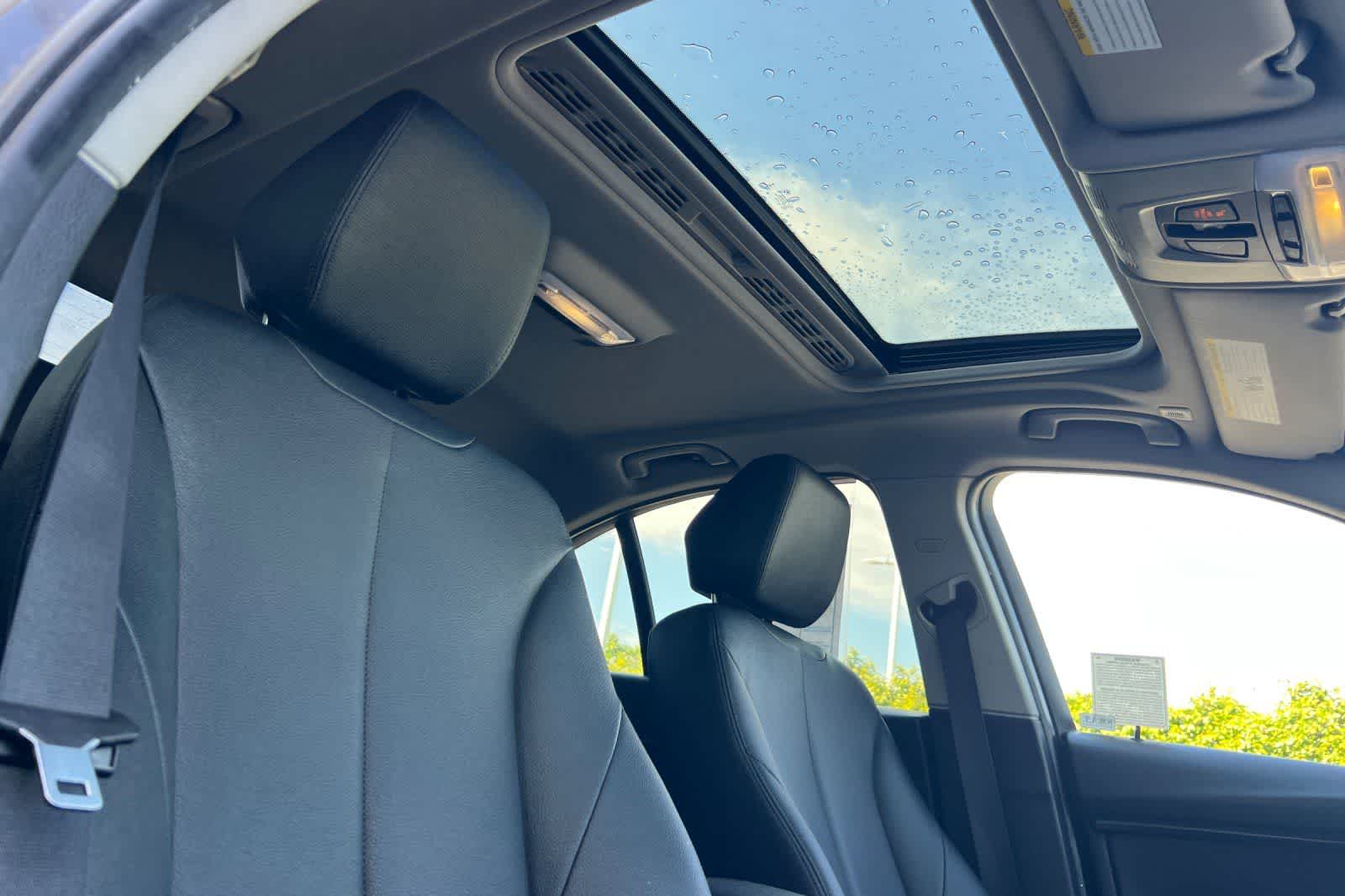 Thumbnail: 2016 BMW 3 Series - 19