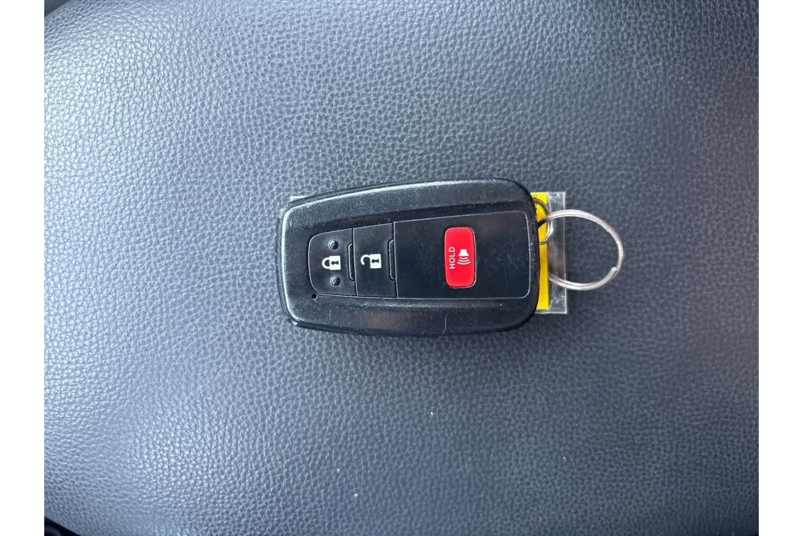 Thumbnail: 2023 Toyota RAV4 - 20