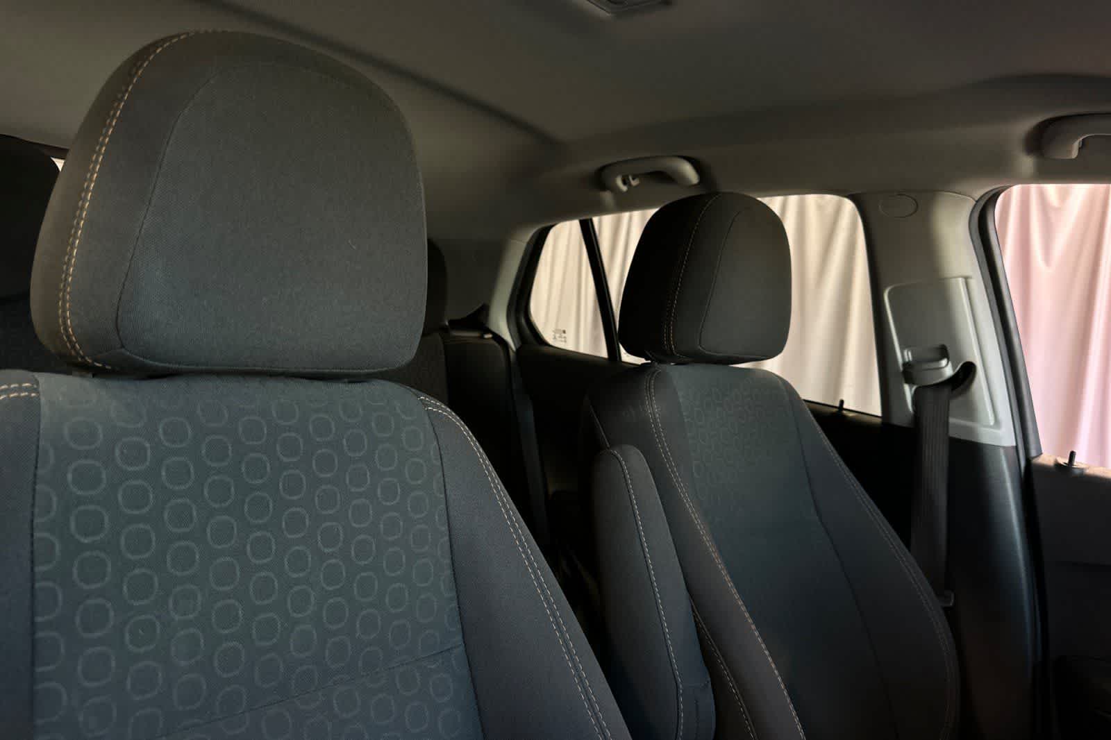 Thumbnail: 2017 Chevrolet Trax - 19