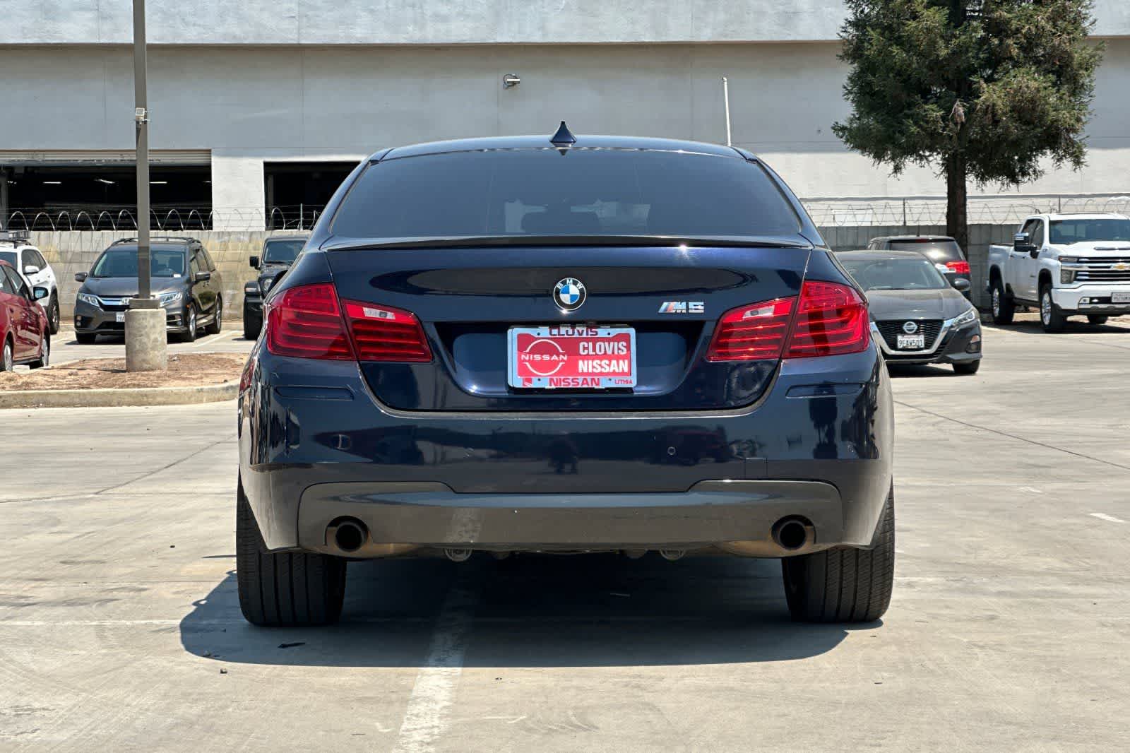 Thumbnail: 2014 BMW 5 Series - 8