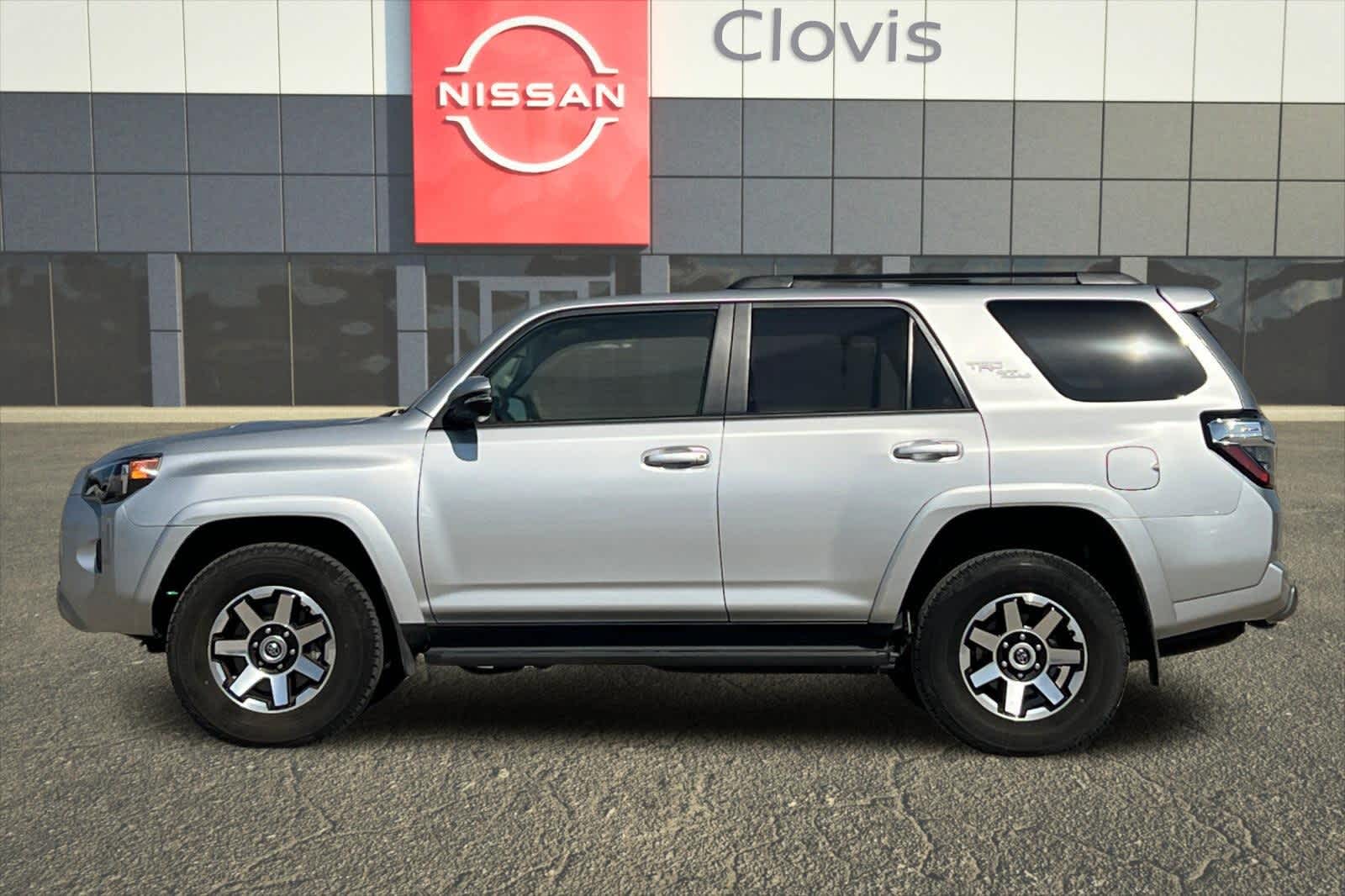 Thumbnail: 2023 Toyota 4Runner - 6
