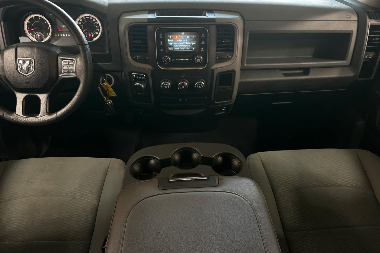 Thumbnail: 2019 RAM 1500 Classic - 4