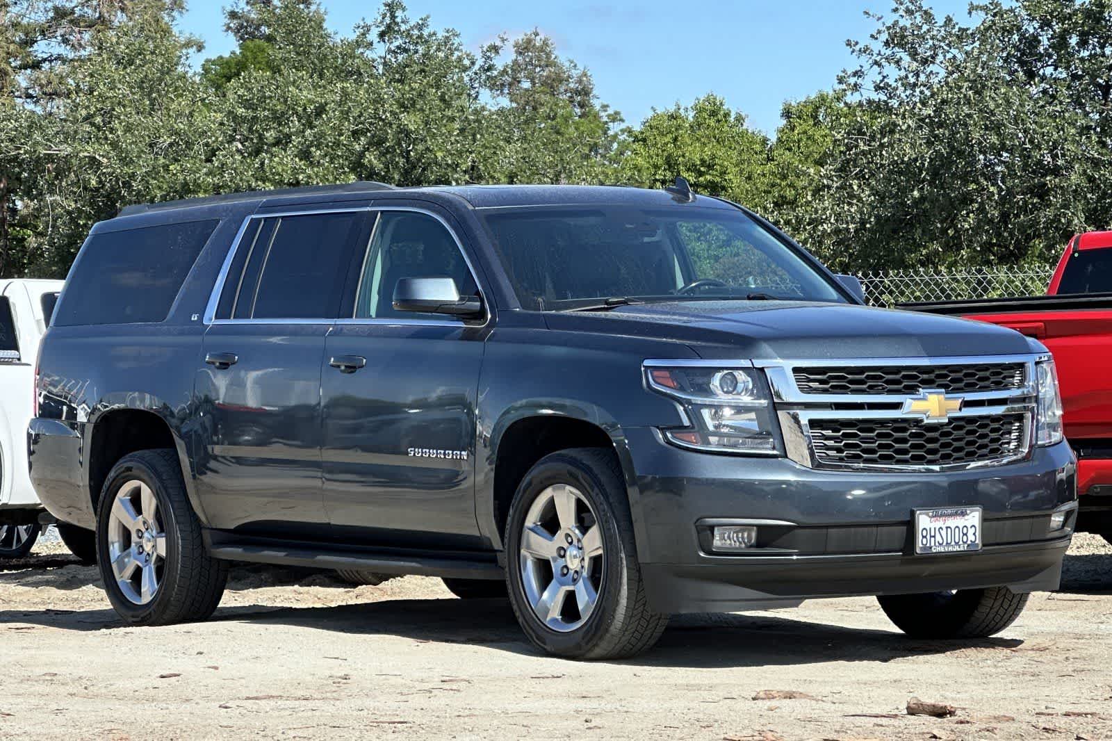 Thumbnail: 2019 Chevrolet Suburban - 10