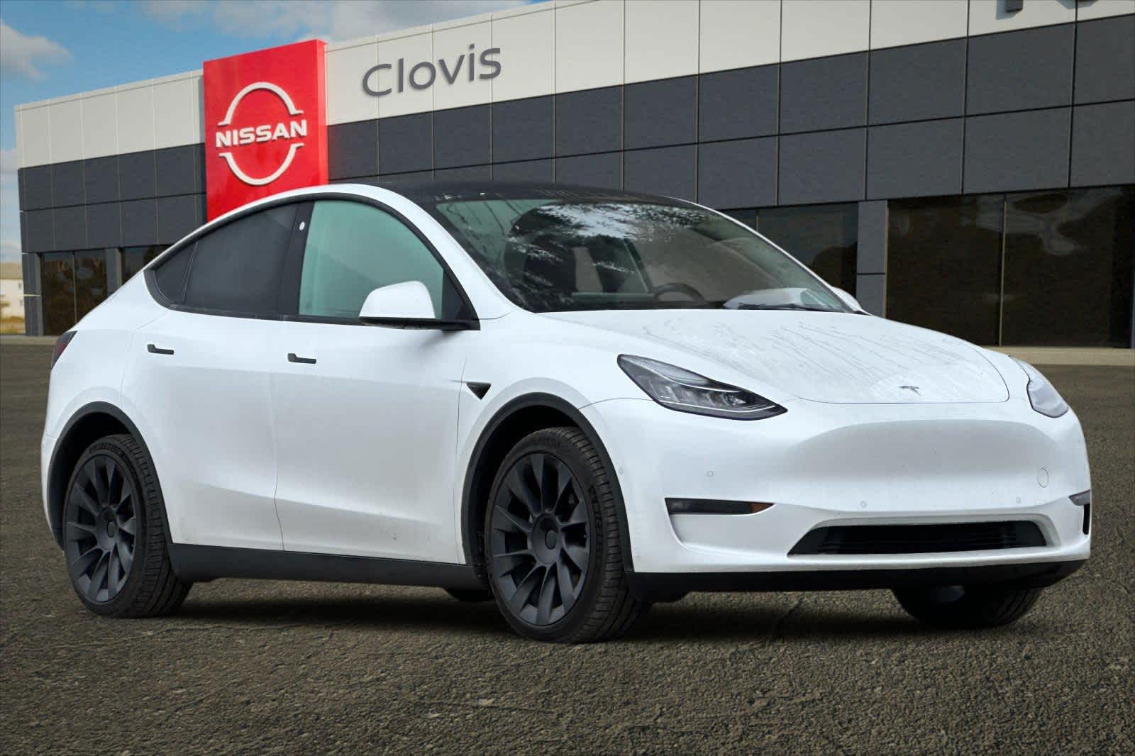 Thumbnail: 2022 Tesla Model Y - 10