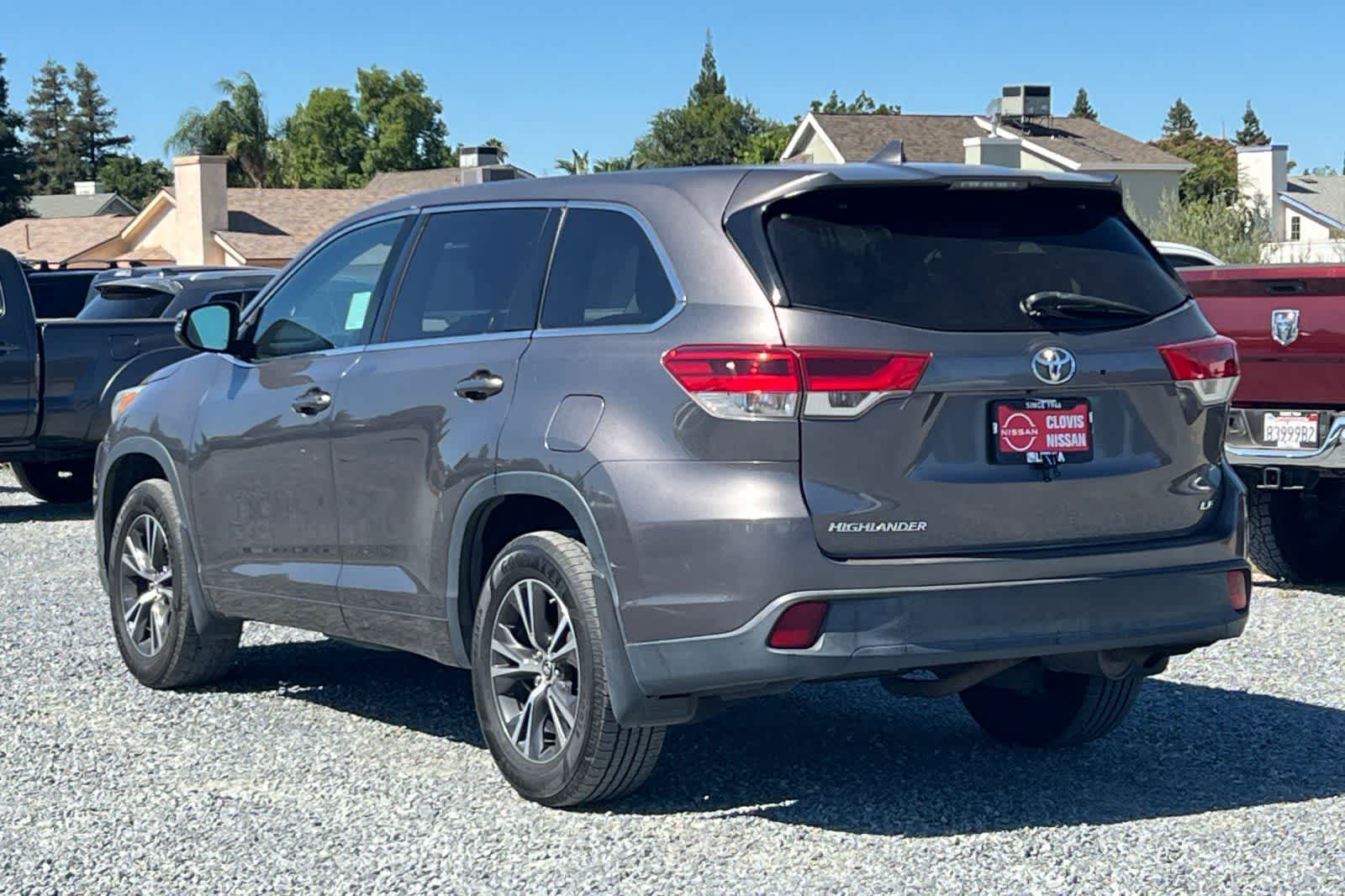 Thumbnail: 2018 Toyota Highlander - 7