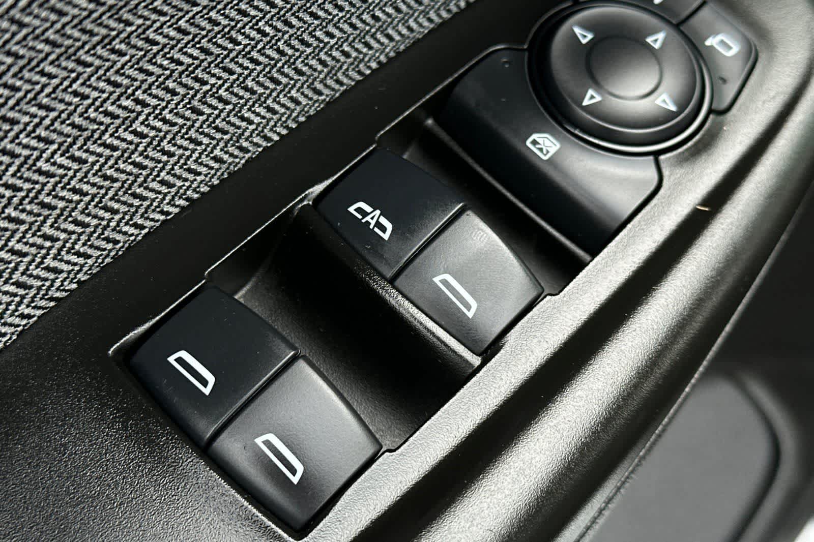 Thumbnail: 2025 Chevrolet TrailBlazer - 14