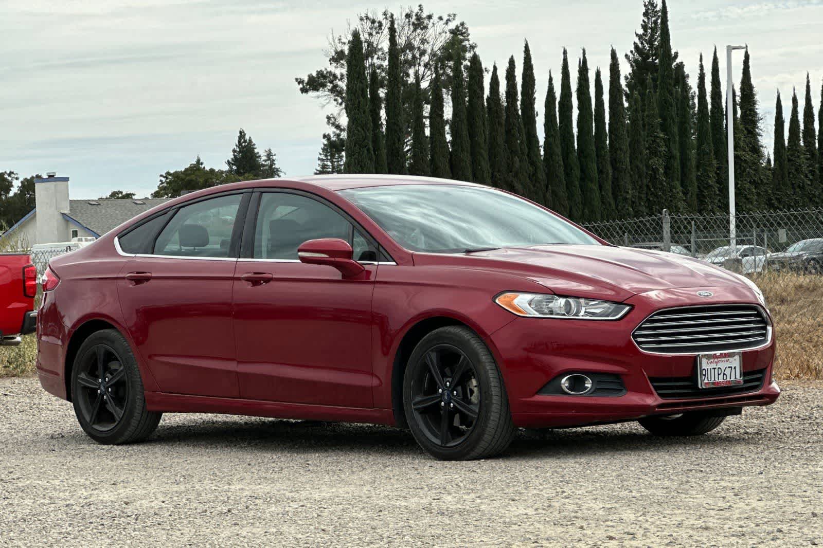 Thumbnail: 2016 Ford Fusion - 10