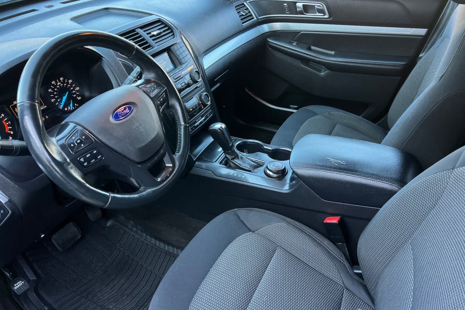 Thumbnail: 2017 Ford Explorer - 12