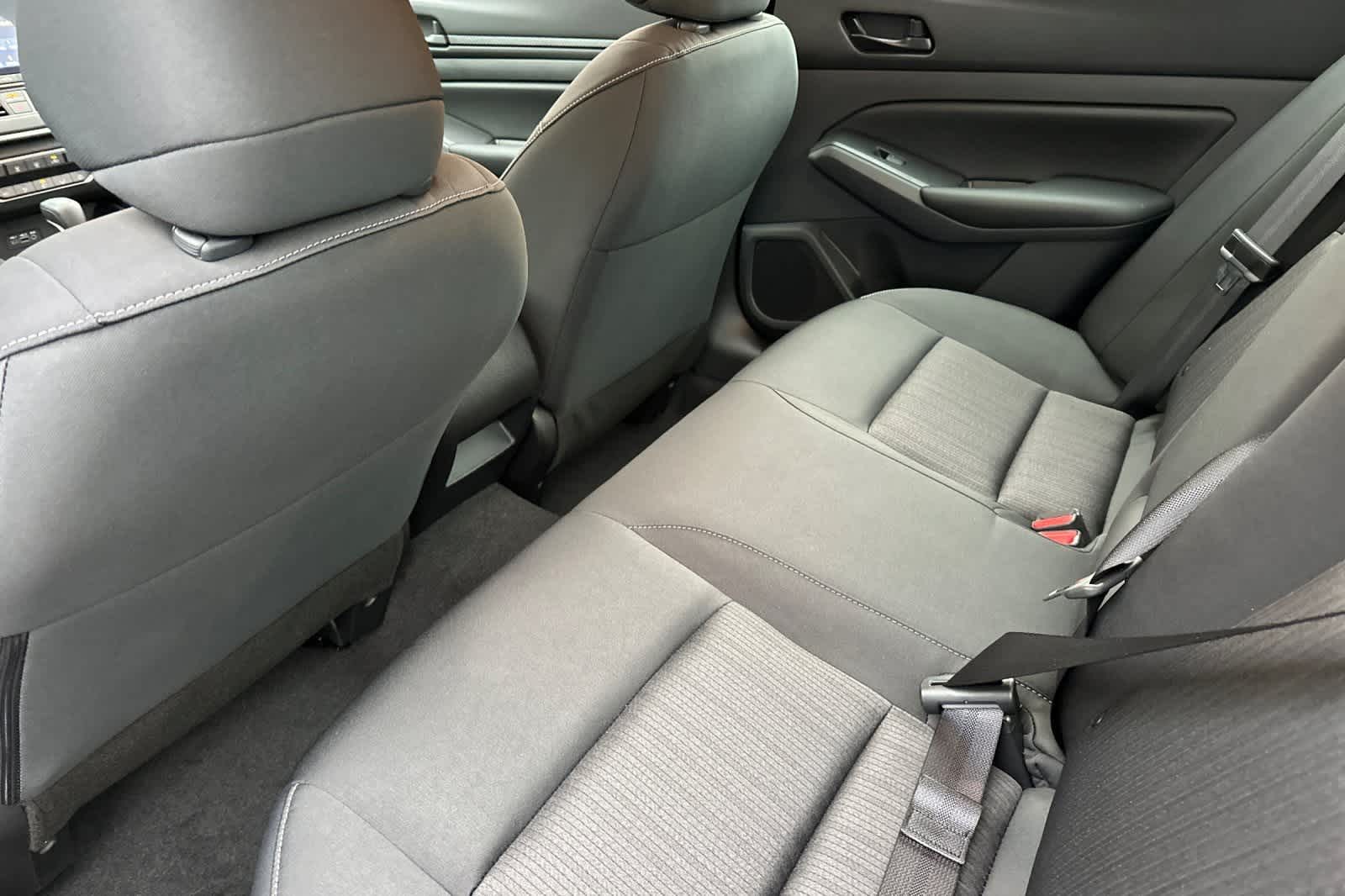 2025 Nissan Altima S 5
