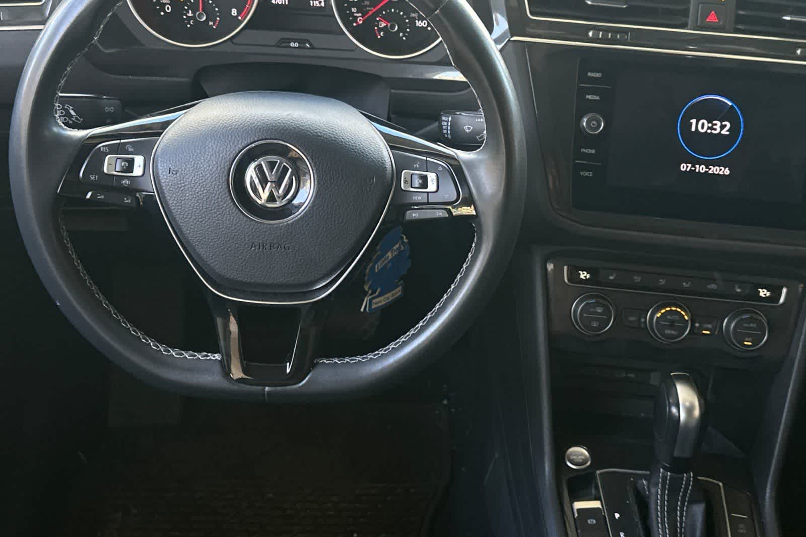 Thumbnail: 2021 Volkswagen Tiguan - 16