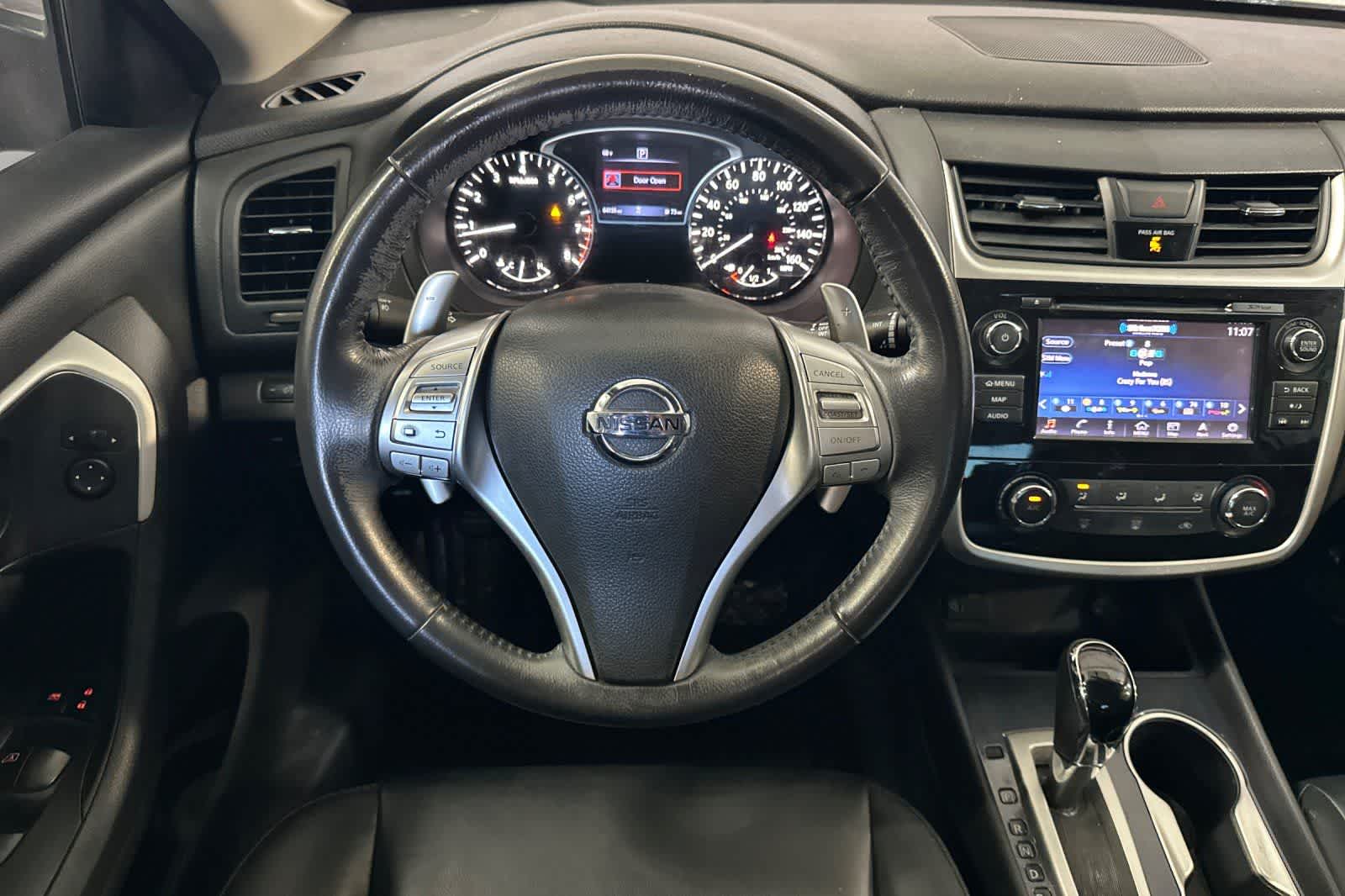 Thumbnail: 2018 Nissan Altima - 16