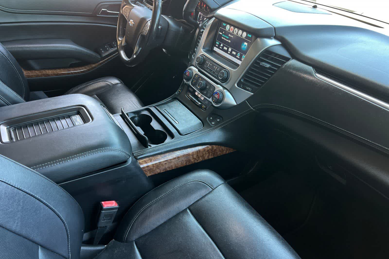 Thumbnail: 2019 Chevrolet Tahoe - 17