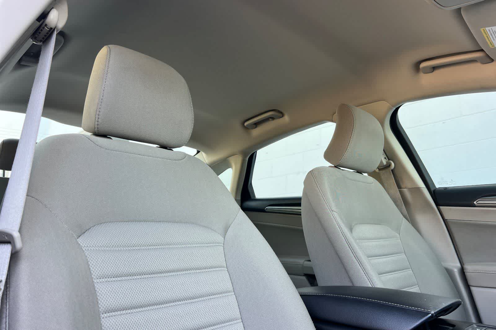 Thumbnail: 2018 Ford Fusion - 18