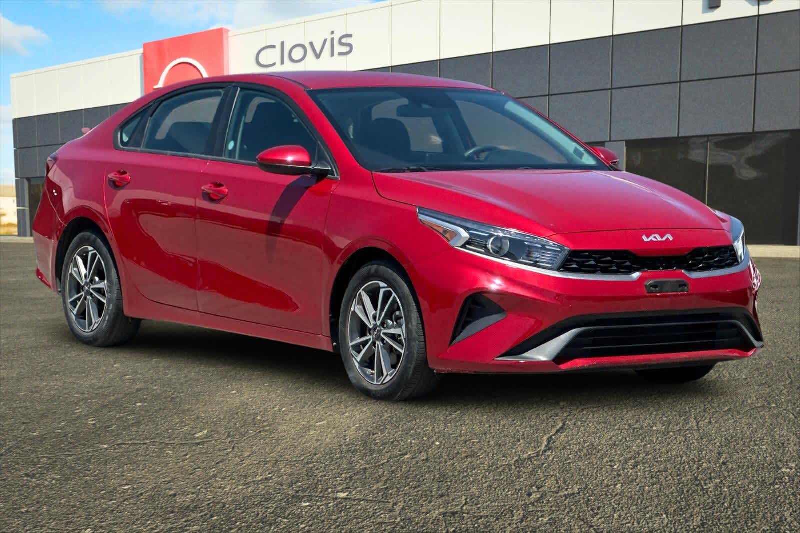 Thumbnail: 2023 Kia Forte - 10