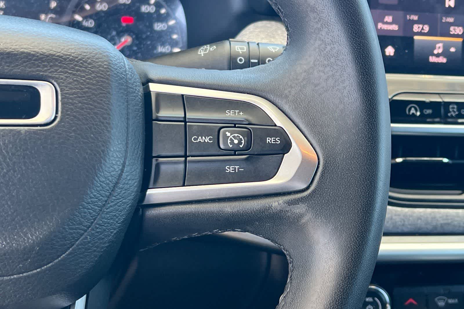 Thumbnail: 2023 Jeep Compass - 29