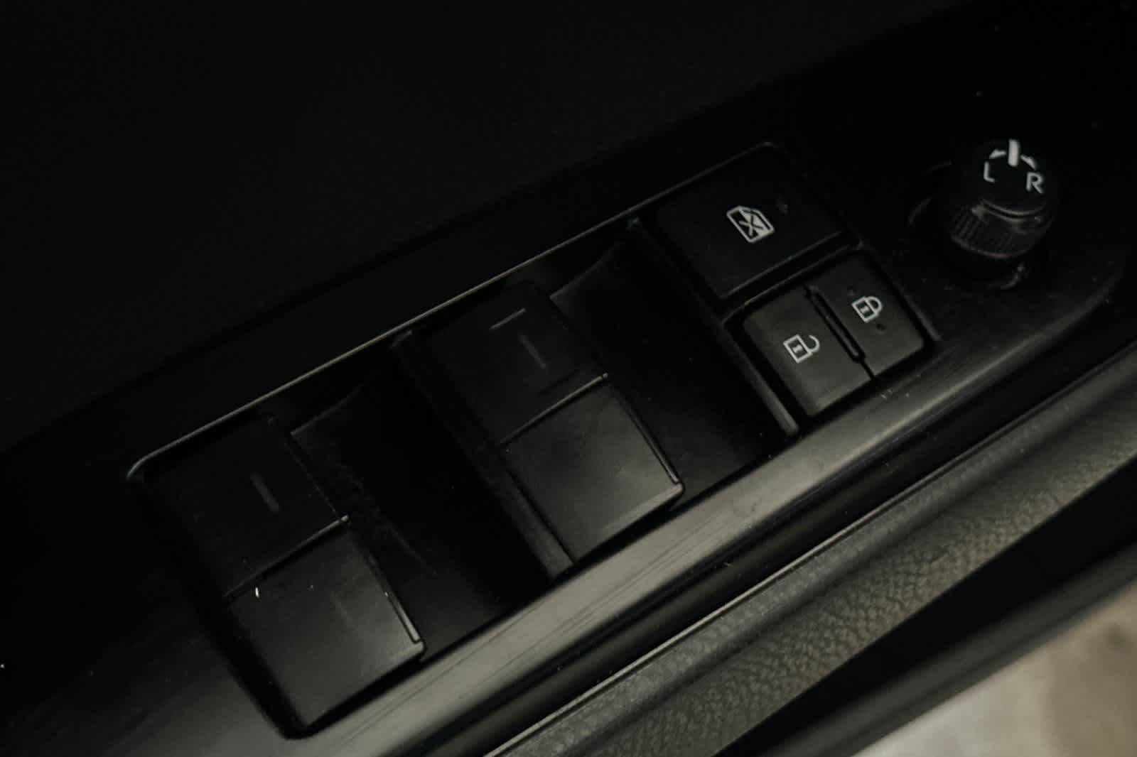 Thumbnail: 2025 Toyota Camry - 16