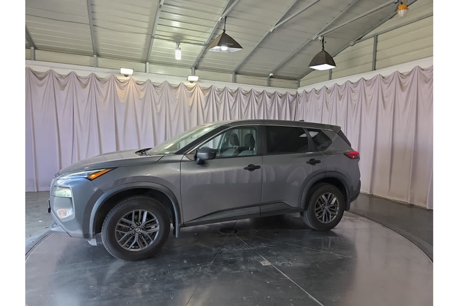 Thumbnail: 2021 Nissan Rogue - 4