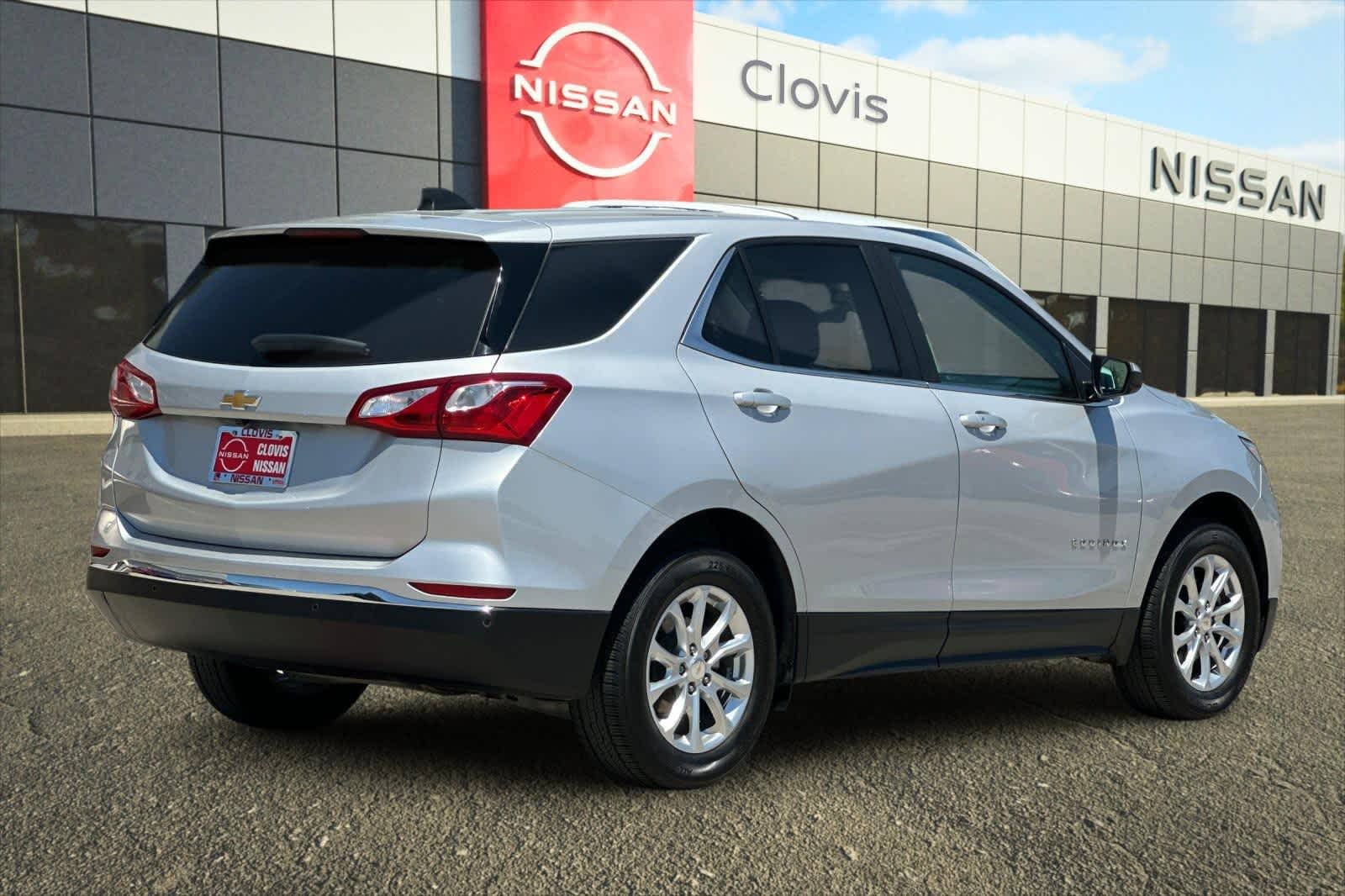 Thumbnail: 2021 Chevrolet Equinox - 3