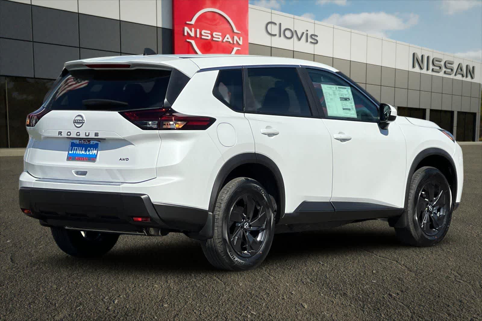 Thumbnail: 2026 Nissan Rogue - 3