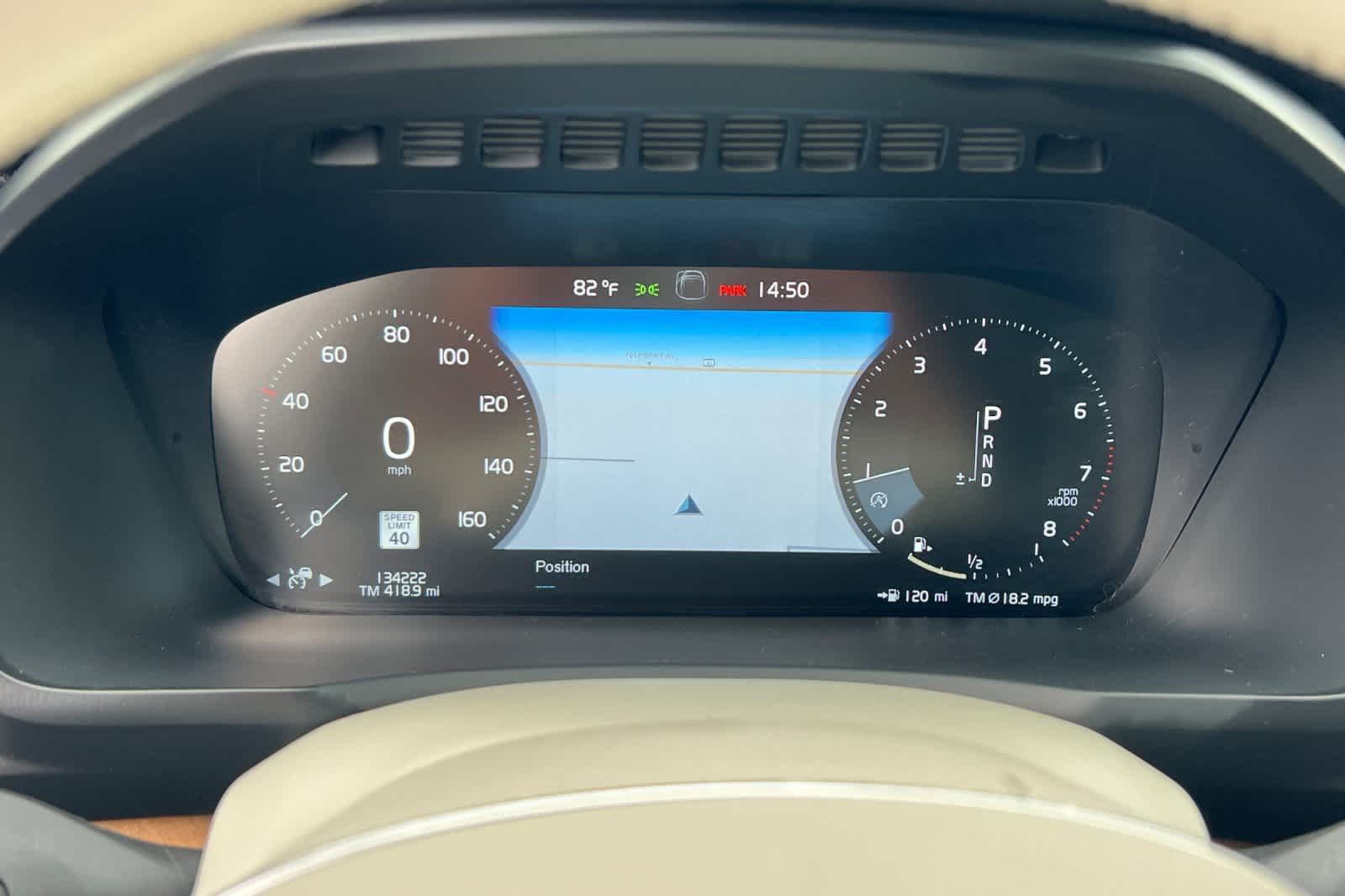 Thumbnail: 2016 Volvo XC90 - 28