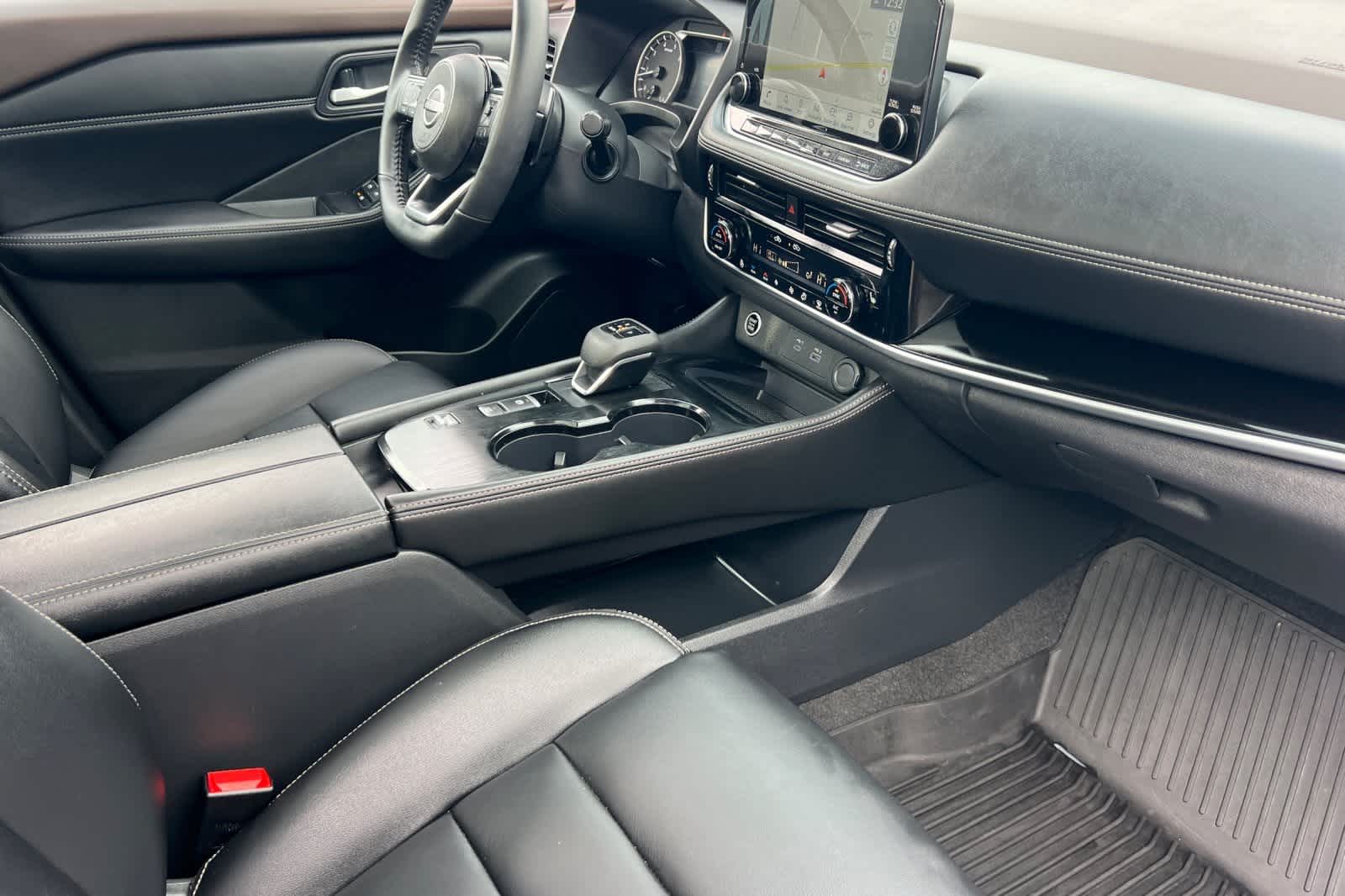 Thumbnail: 2023 Nissan Rogue - 19