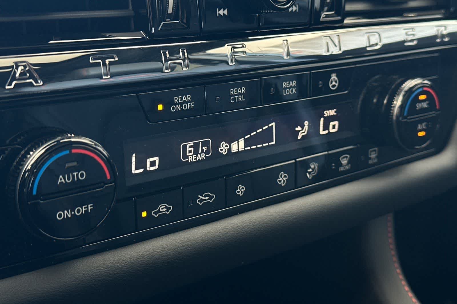 Thumbnail: 2026 Nissan Pathfinder - 25