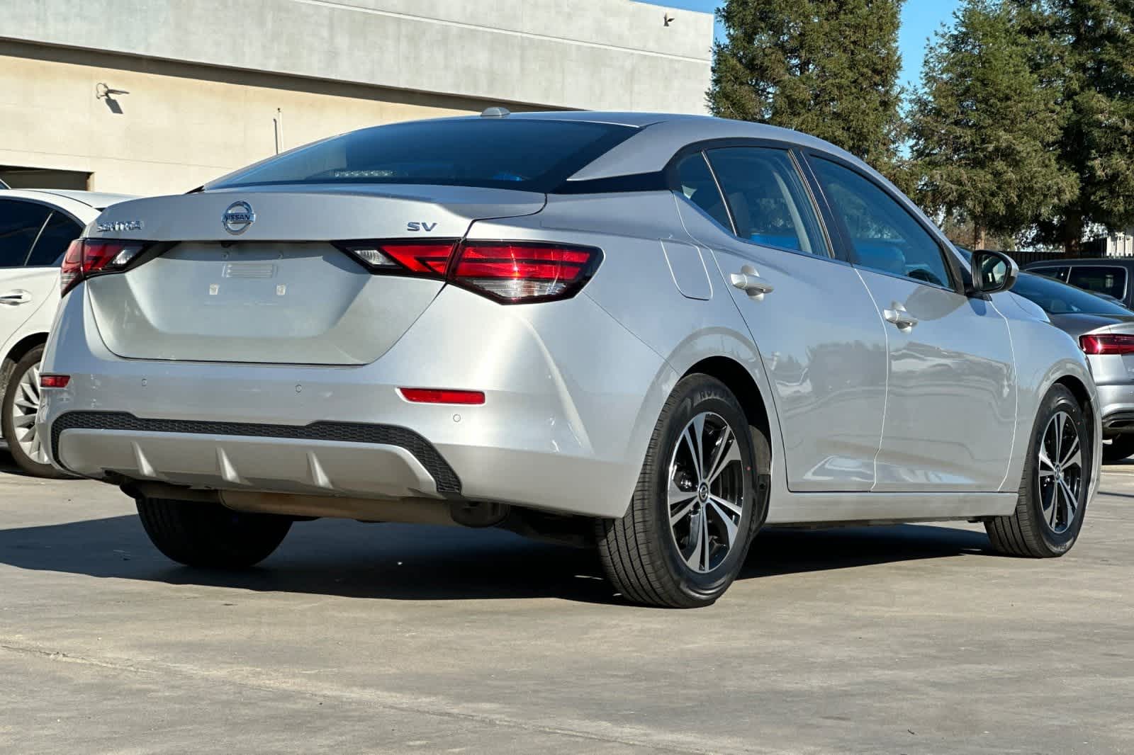 Thumbnail: 2022 Nissan Sentra - 3