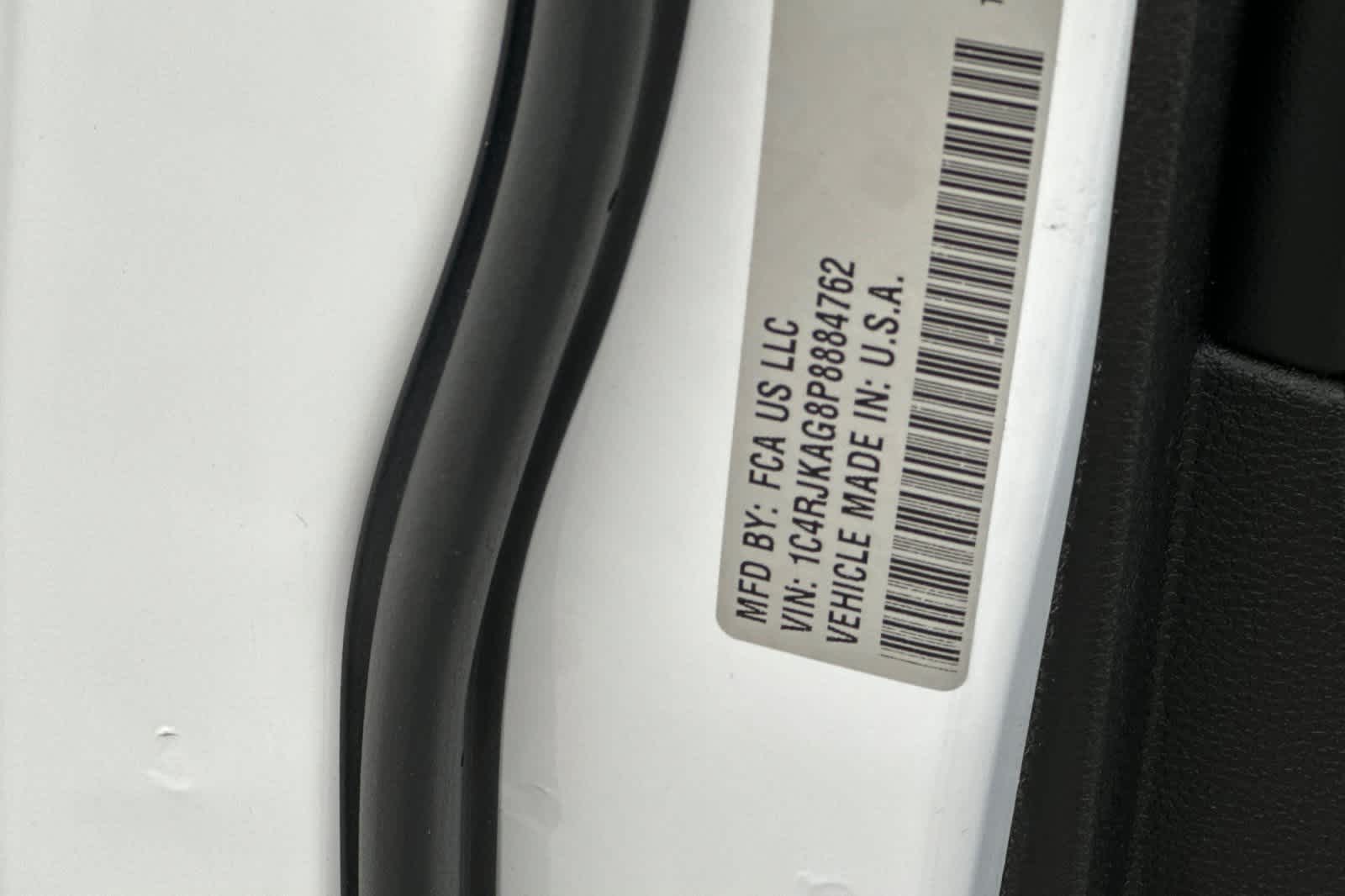 Thumbnail: 2023 Jeep Grand Cherokee - 28