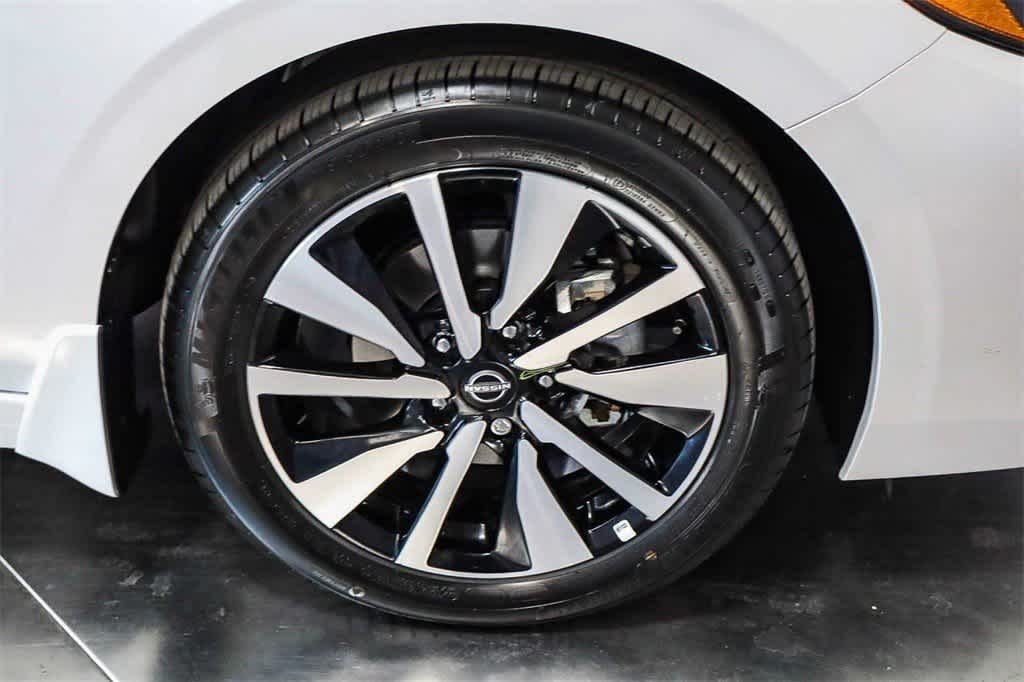 Thumbnail: 2025 Nissan Sentra - 12